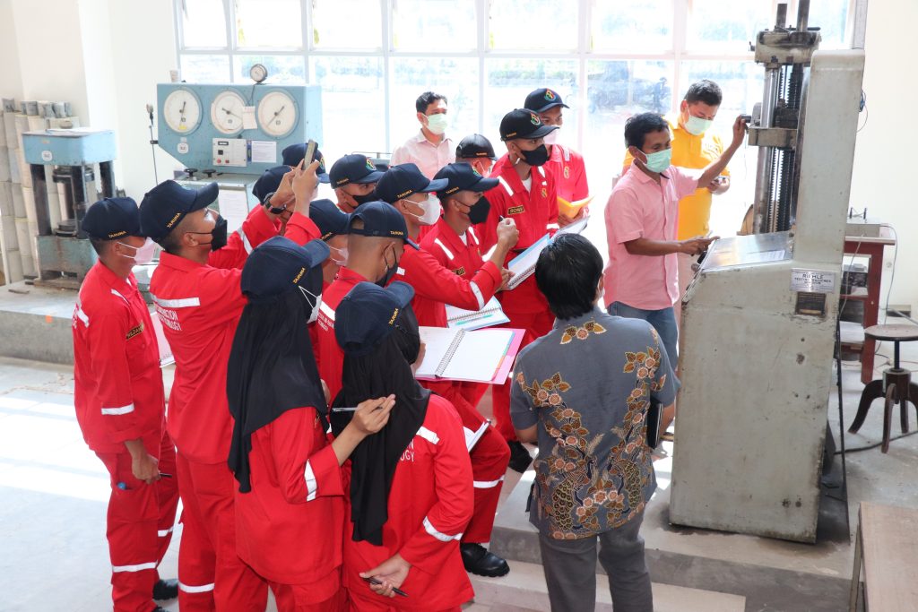 Kunjungan Taruna Politeknik Perkeretaapian Indonesia Madiun